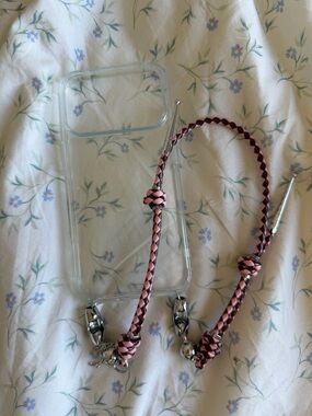 Ossa Phone Case with Strap - iPhone 17 Pro